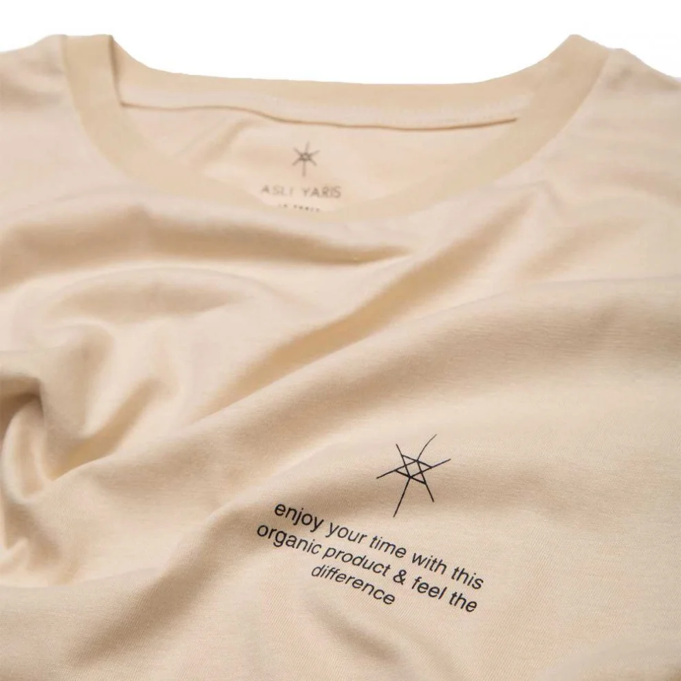 Aslı Yarış - Short - Sleeve T-shirt