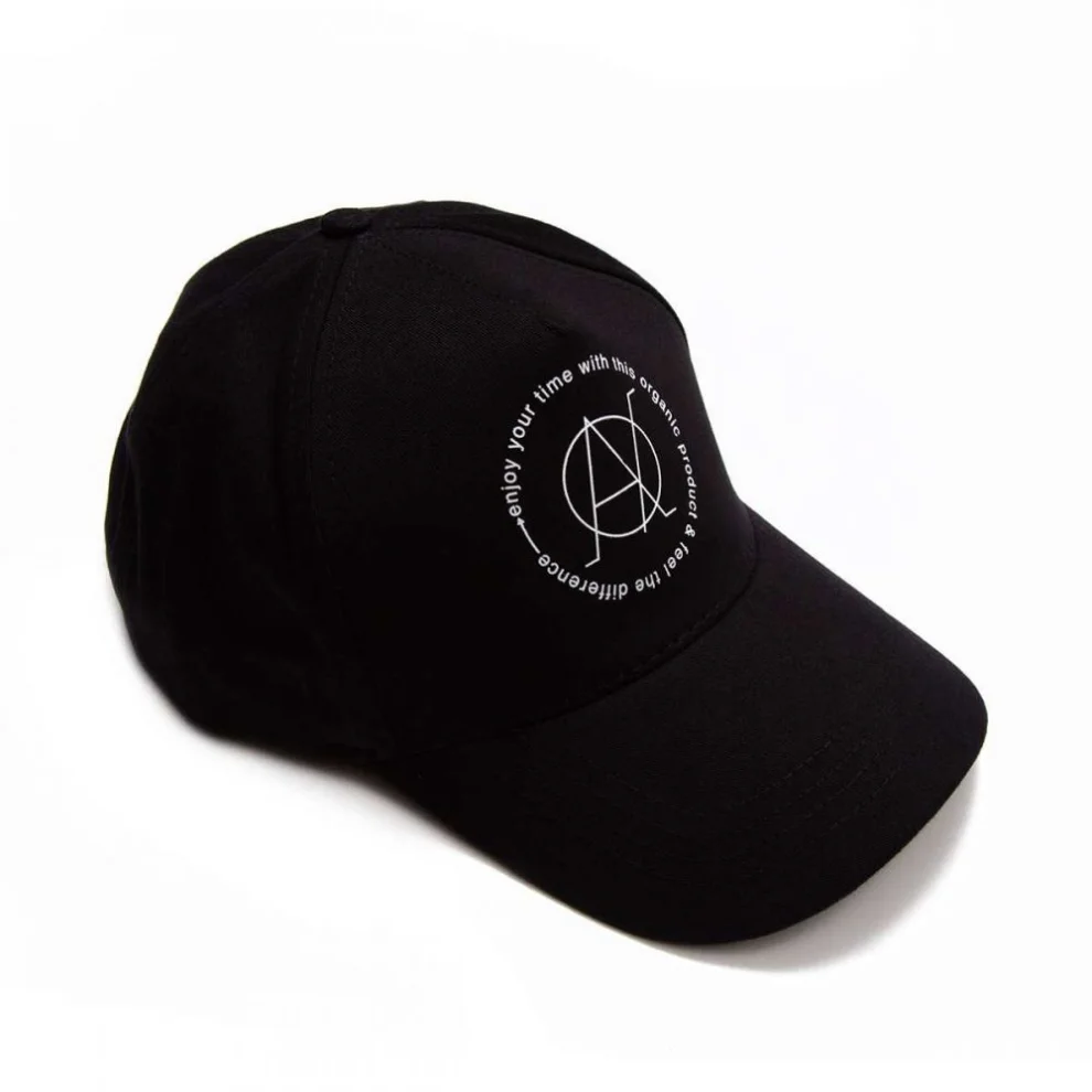 Aslı Yarış - Circle Logo-print Cap