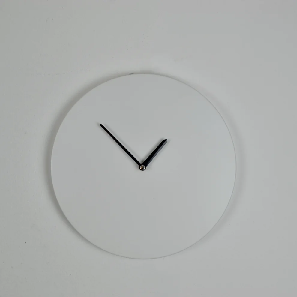 Zeus Dizayn Helios Wall Clock White hipicon