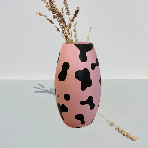 Lazy Things Club - Pink Moo Vase