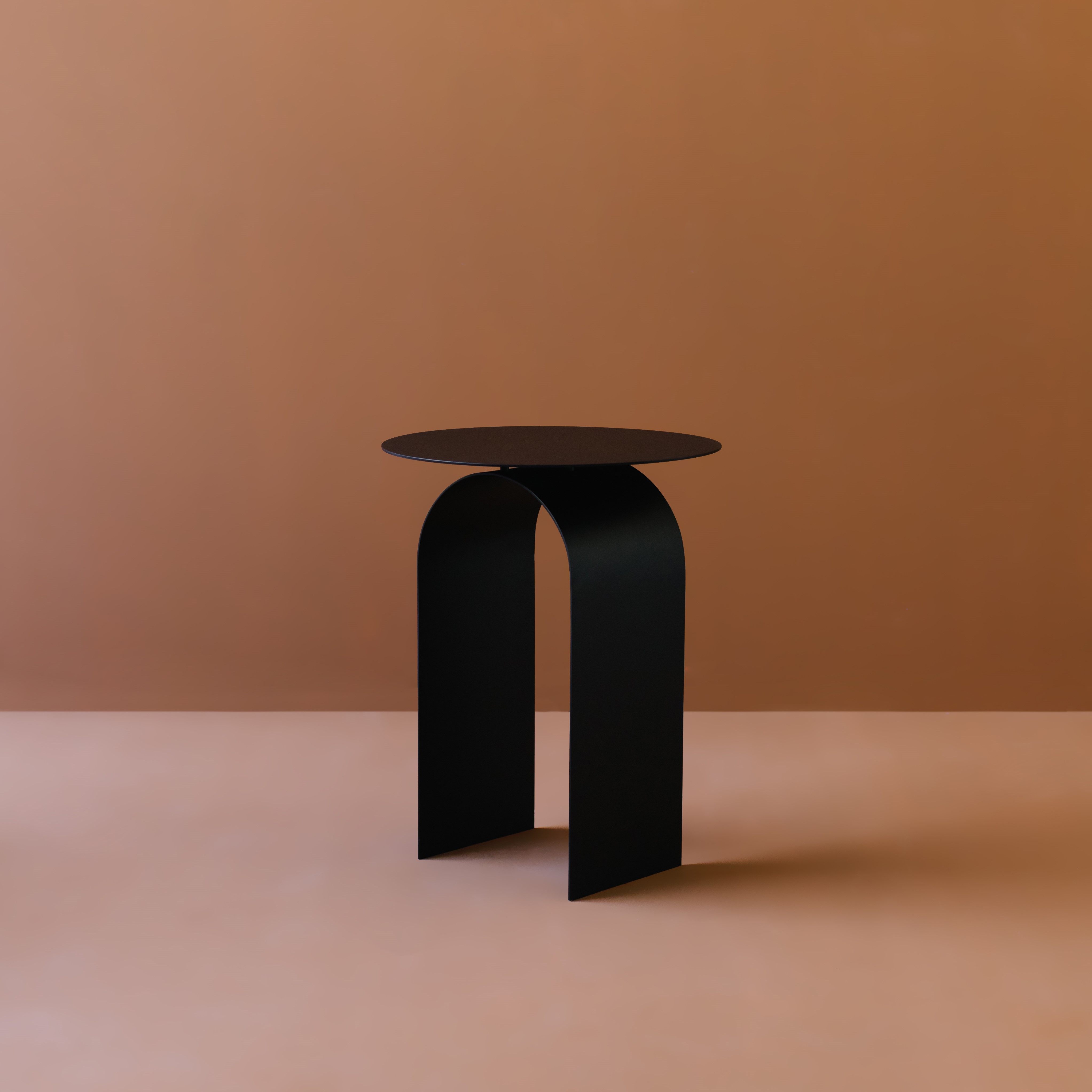 Curve No.3 Side Table