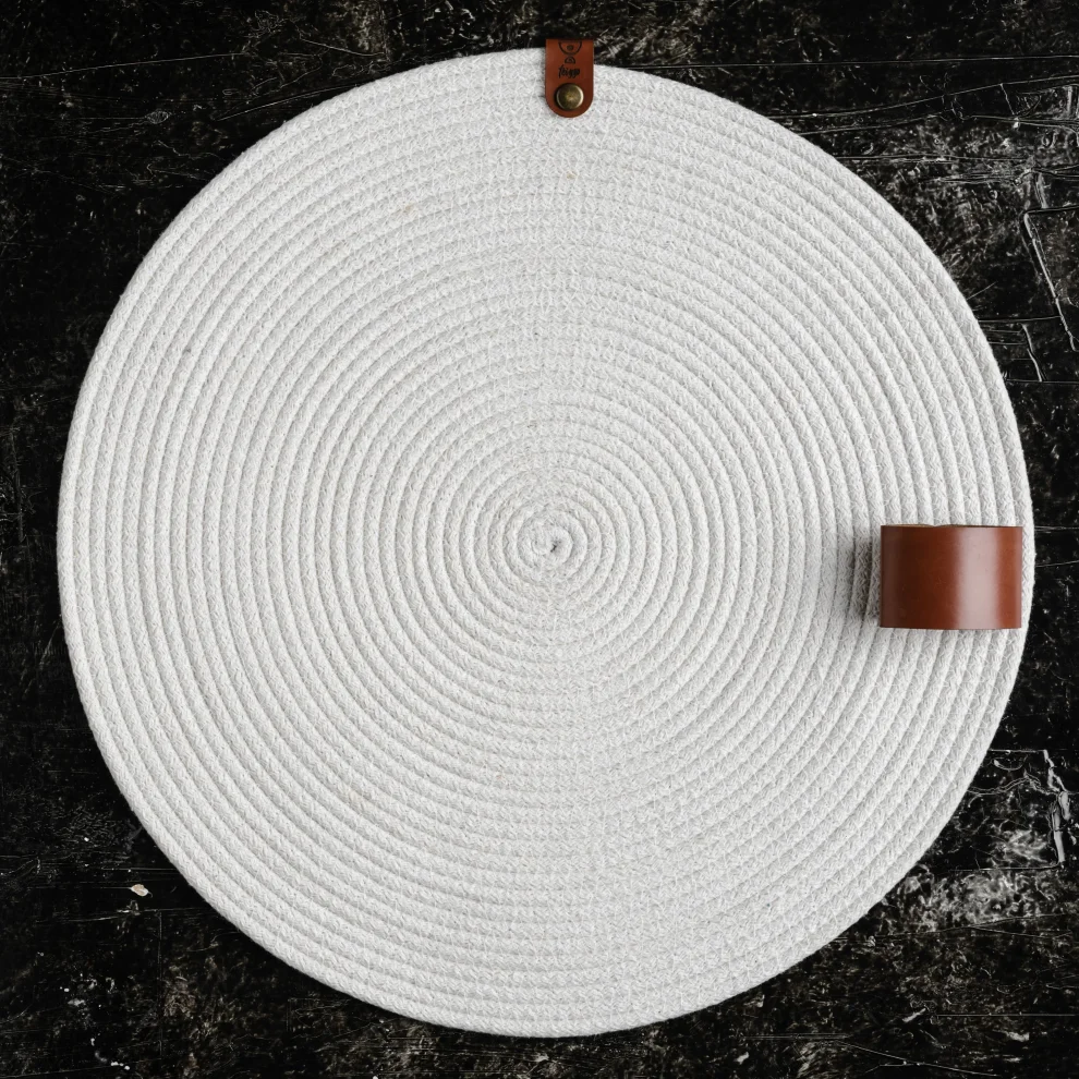 Joyso - Rope Placemats ,16 Inch, American Service