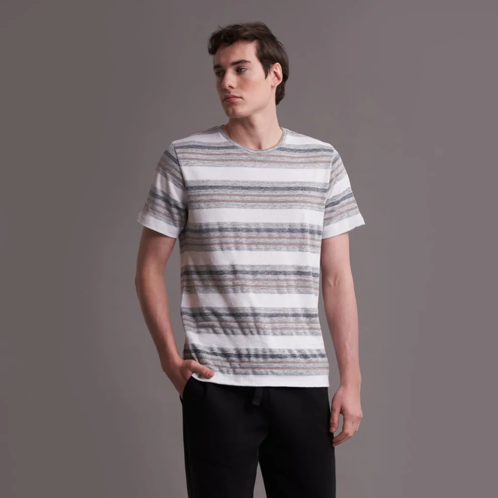 Auric - Linen Mix Basic Striped T-shirt