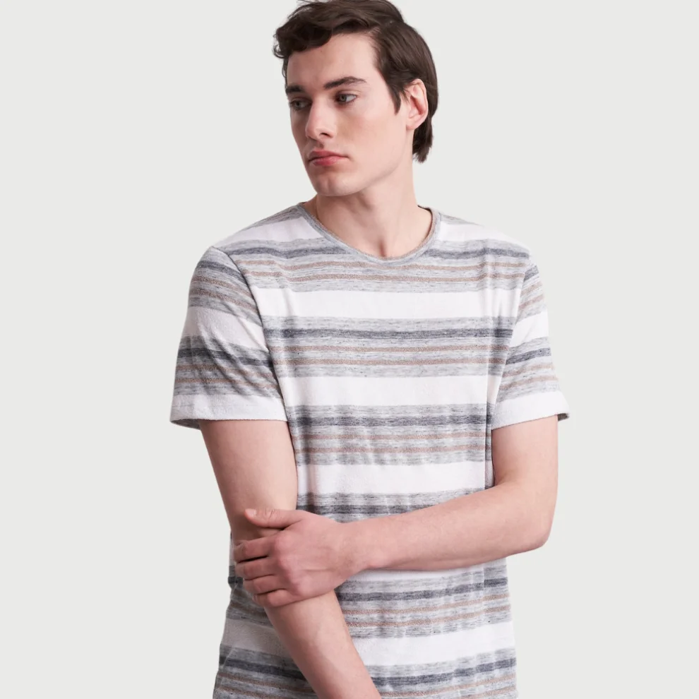Auric - Linen Mix Basic Striped T-shirt