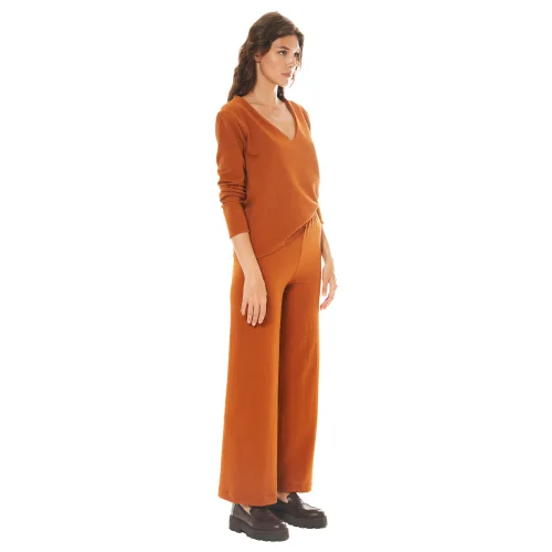 Diza Gabo - Wide-cut Cotton Pants In Fire Orange