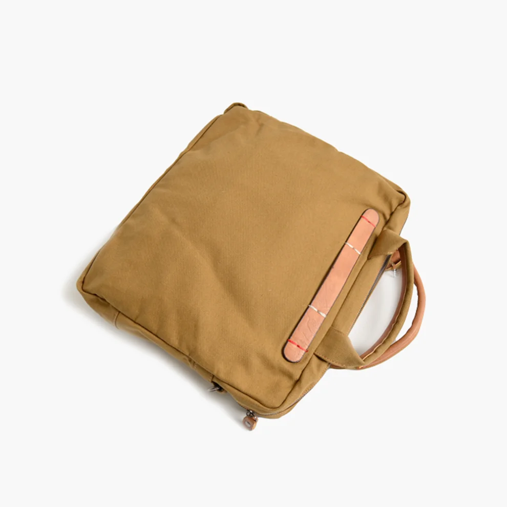 S.T.U.D.I.O. B.L.U.E. - Norf Tablet Bag