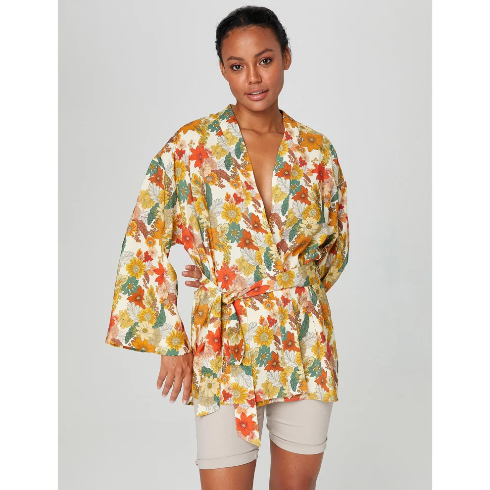 Alleggria - Paula Flower Kimono