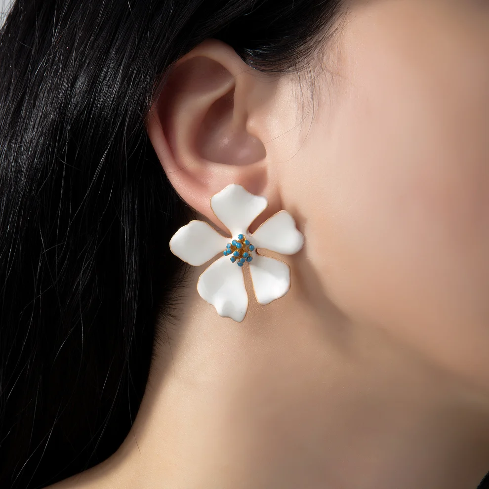 Milou Jewelry - Wild Rose Flower Earrings