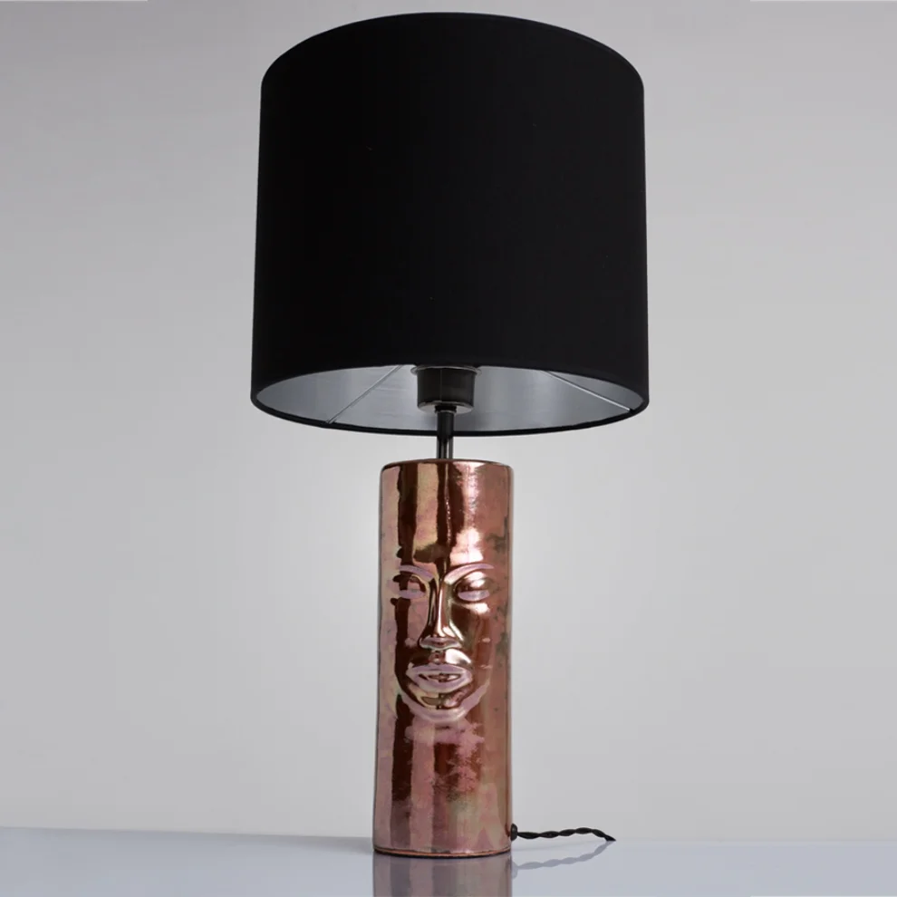 Y19 Design - La Cara Copper Table Lamp