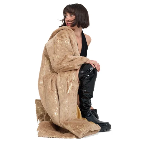 Rise and Warm - Coyopa Fur Coat