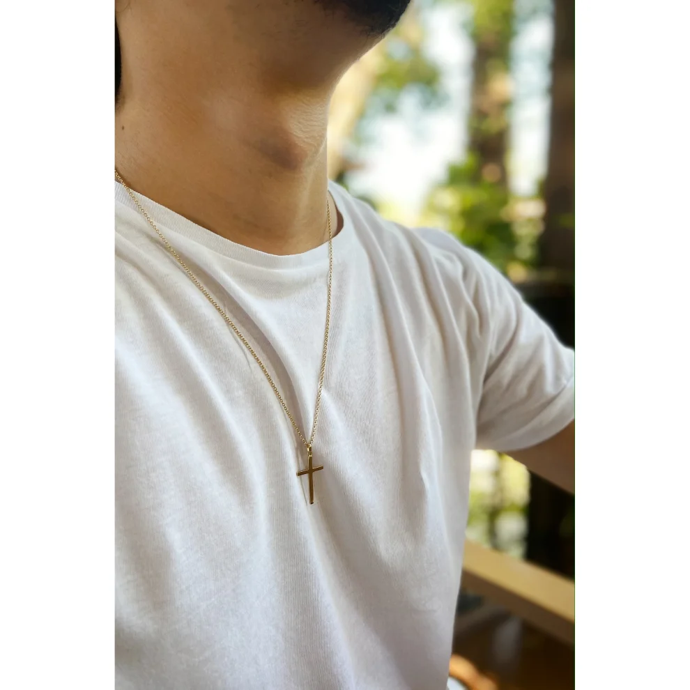 Cult & Glint - Big Cross Necklace - Il