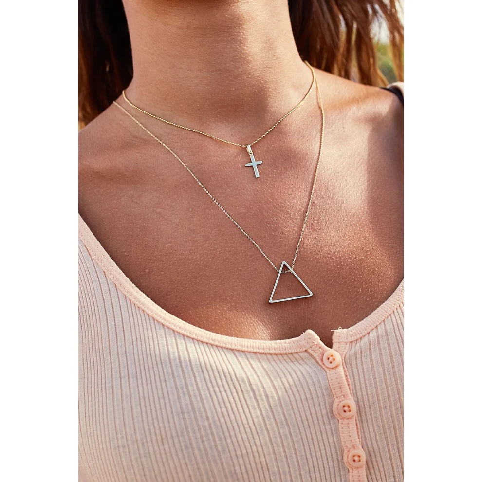 Mini cross deals necklace