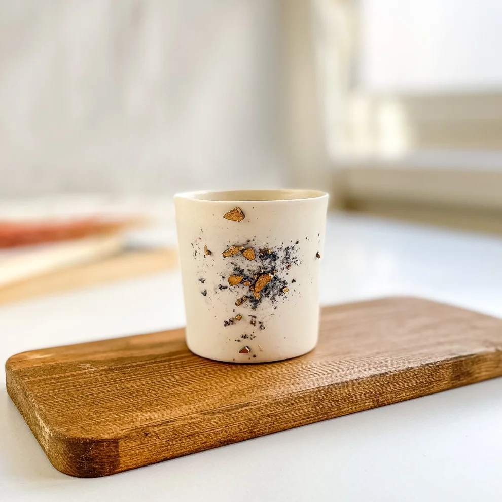 Mamezon Ceramics - Altın Dekorlu Mat Kulpsuz Porselen Kahve Kupası