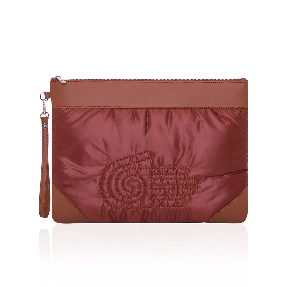 Atelier Melange - Healing Hand Puffer Clutch Bag