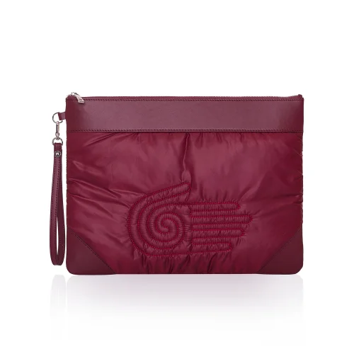 Atelier Melange - Healing Hand  Puffer Clutch Bag