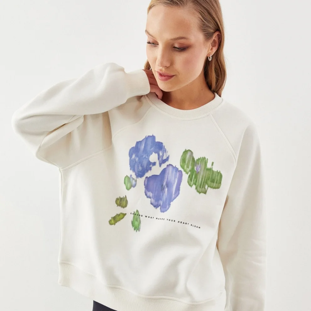 Auric - Dijital Çiçek Baskılı Sweatshirt Hoodie