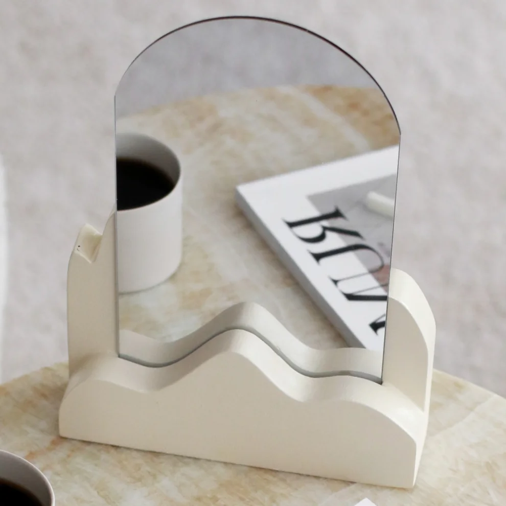 29 Designlab - Hillside  Mirror