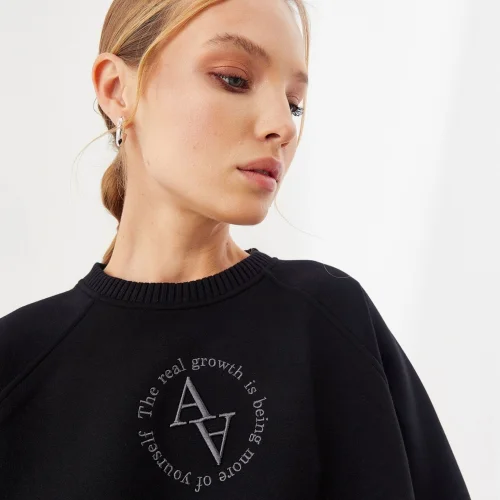 Auric - Logo Embroidered Knitwear Mix Bonded Sweatshirt