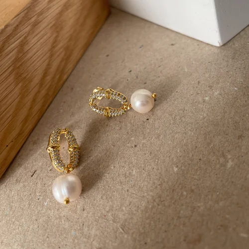 Pierre Violette - Clara Pearl Earring
