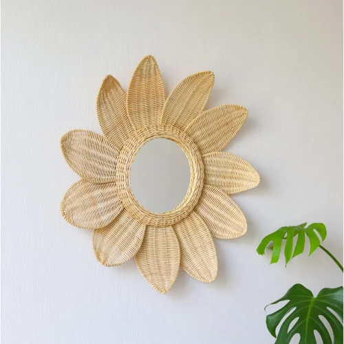 The Tiny Nest - Rattan Daisy Mirror