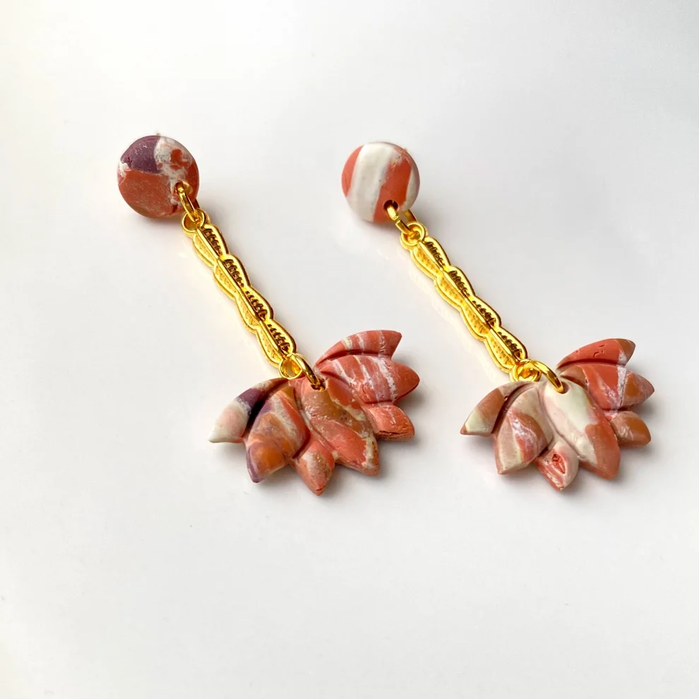 Daisy Lazy Creations - Marble Lotus Earring