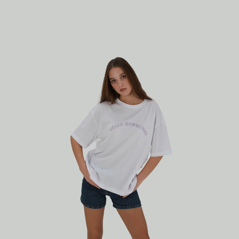 Lovera - Hello Gorgeous T-shirt