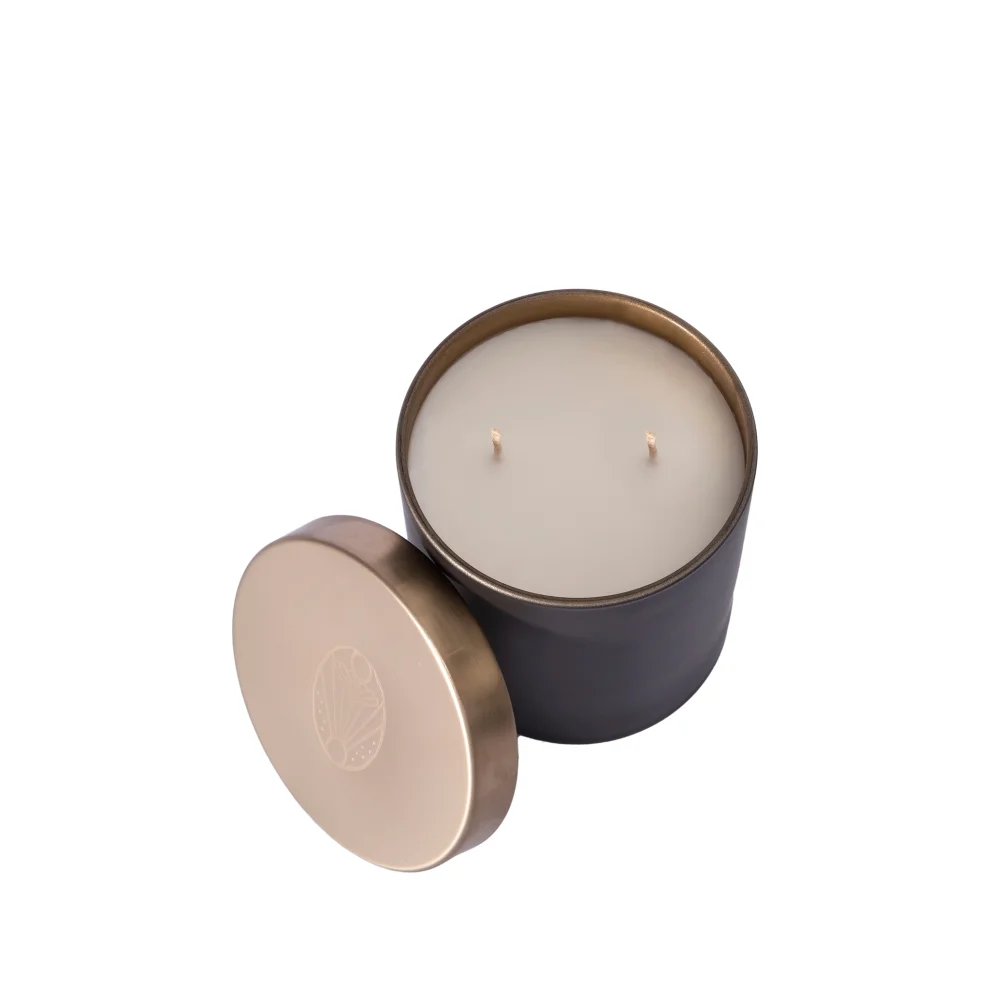 Echoes Lab - Cashmere Scented Medium Size Natural Candle 300 Gr