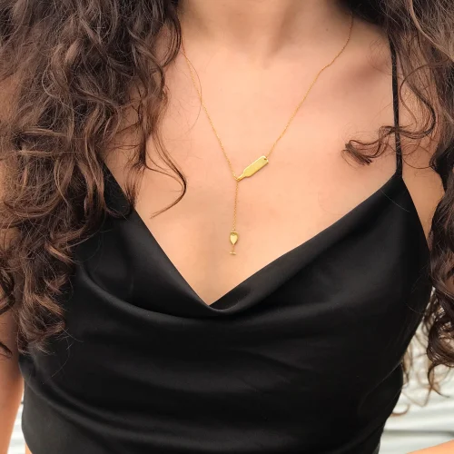 The AC Stories - Winekiss Necklace