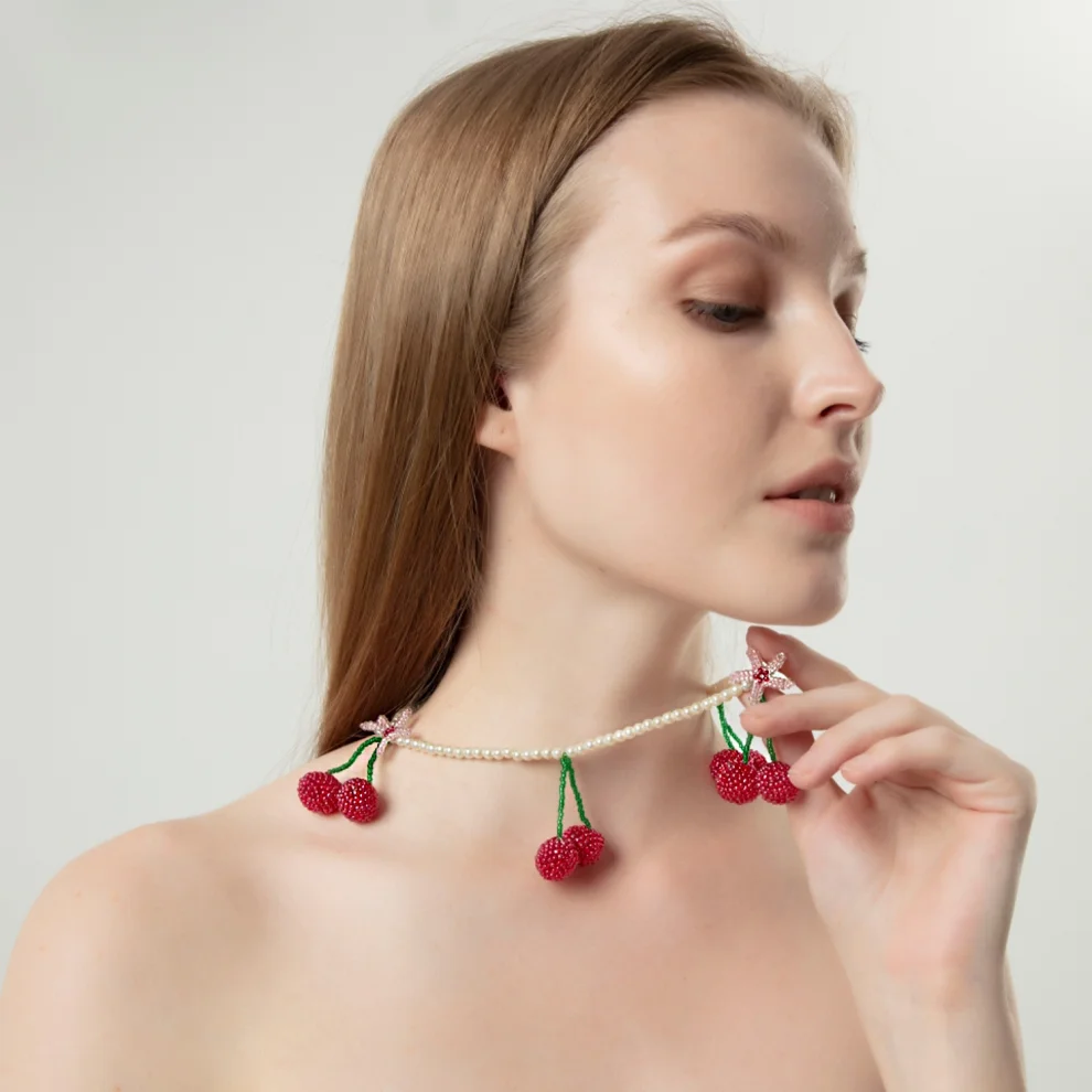 Cherry choker store