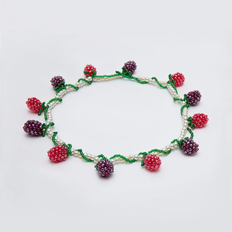 Ava Villain - Raspberry Blackberry Necklace