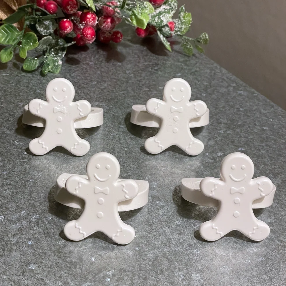 Candu Things - Ginger Set Of 4 Cookie Man Shaped Christmas Themed Concrete Napkin Rings