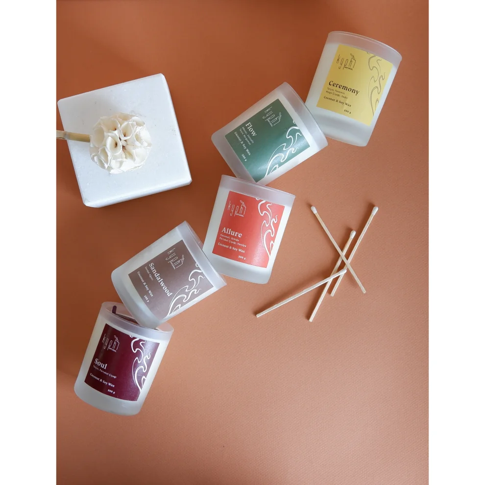 Kyphi Natural - Ceremony Candle Hindistan Cevizi Ve Soya Wax Mumahşap Fitil