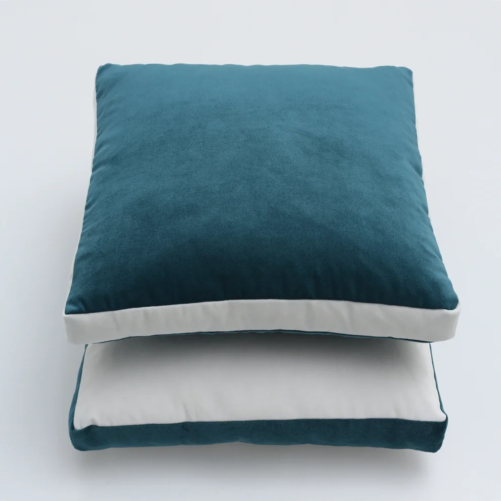 Y19 Design - Square Pillow Set Of 2