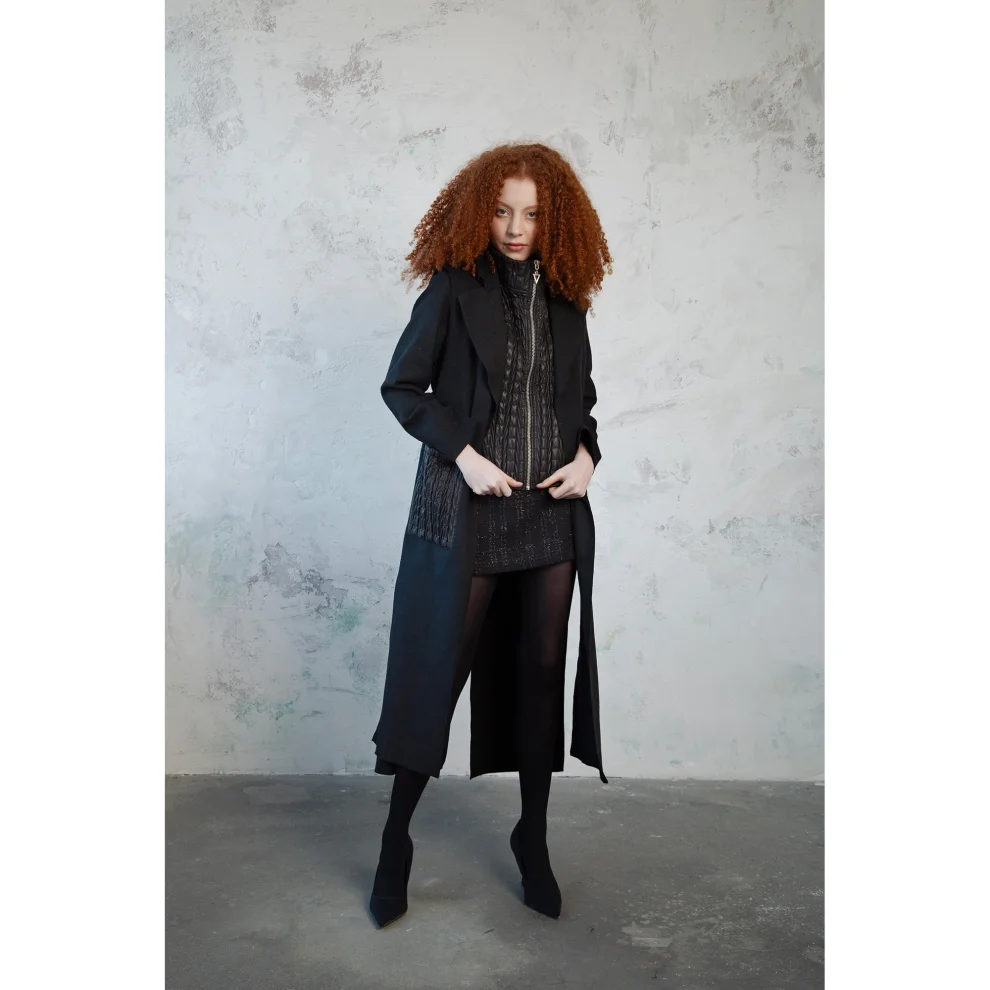 Mirimalist 	 - Slit Wool Coat