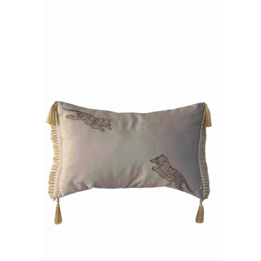 Lua - Leopard Patterned Pillow