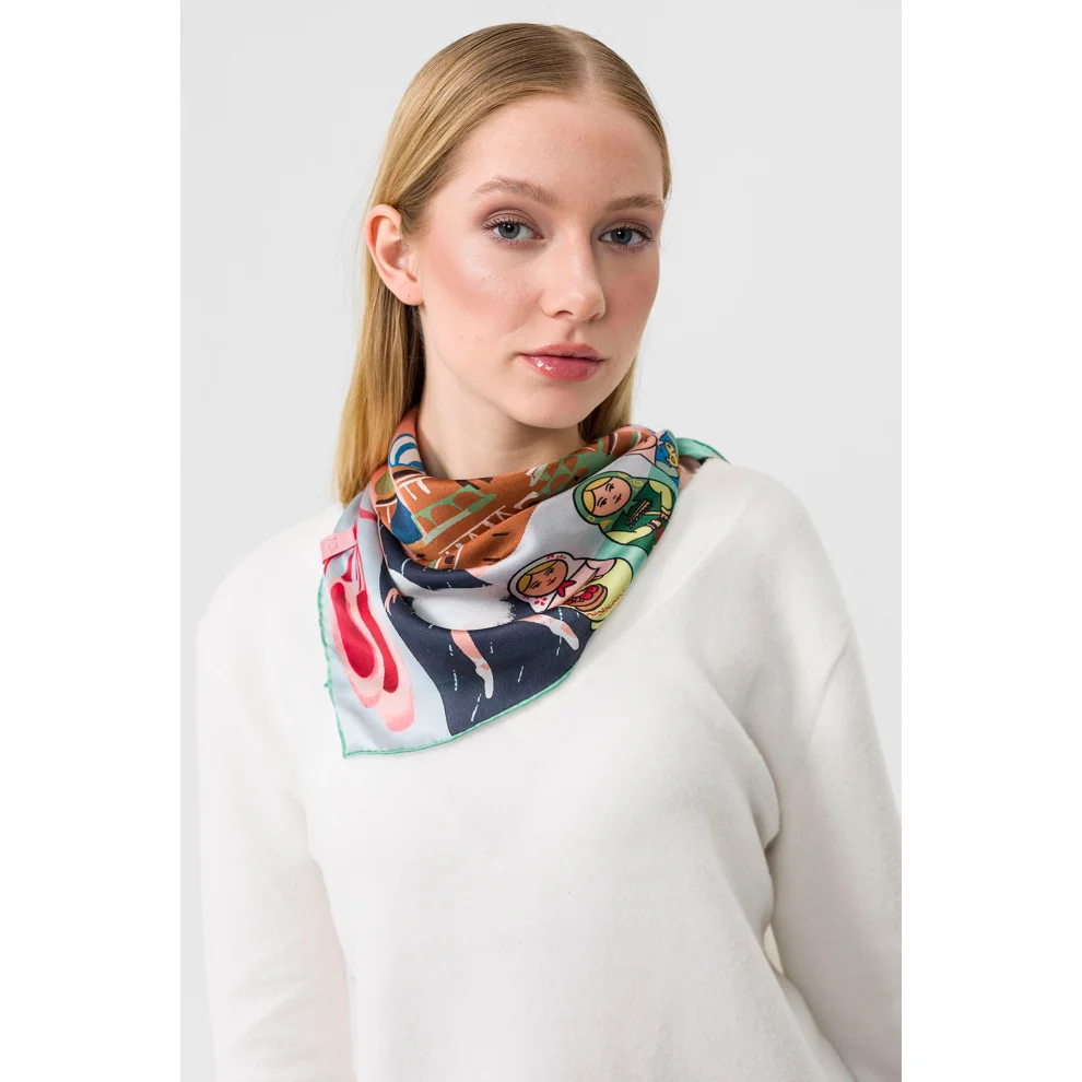 To's - Moscow, Russia Silk Foulard
