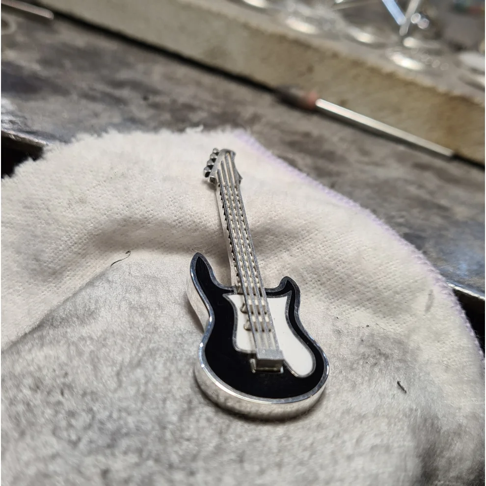 Fia Silver - Silver Guitar Necklace Enamel