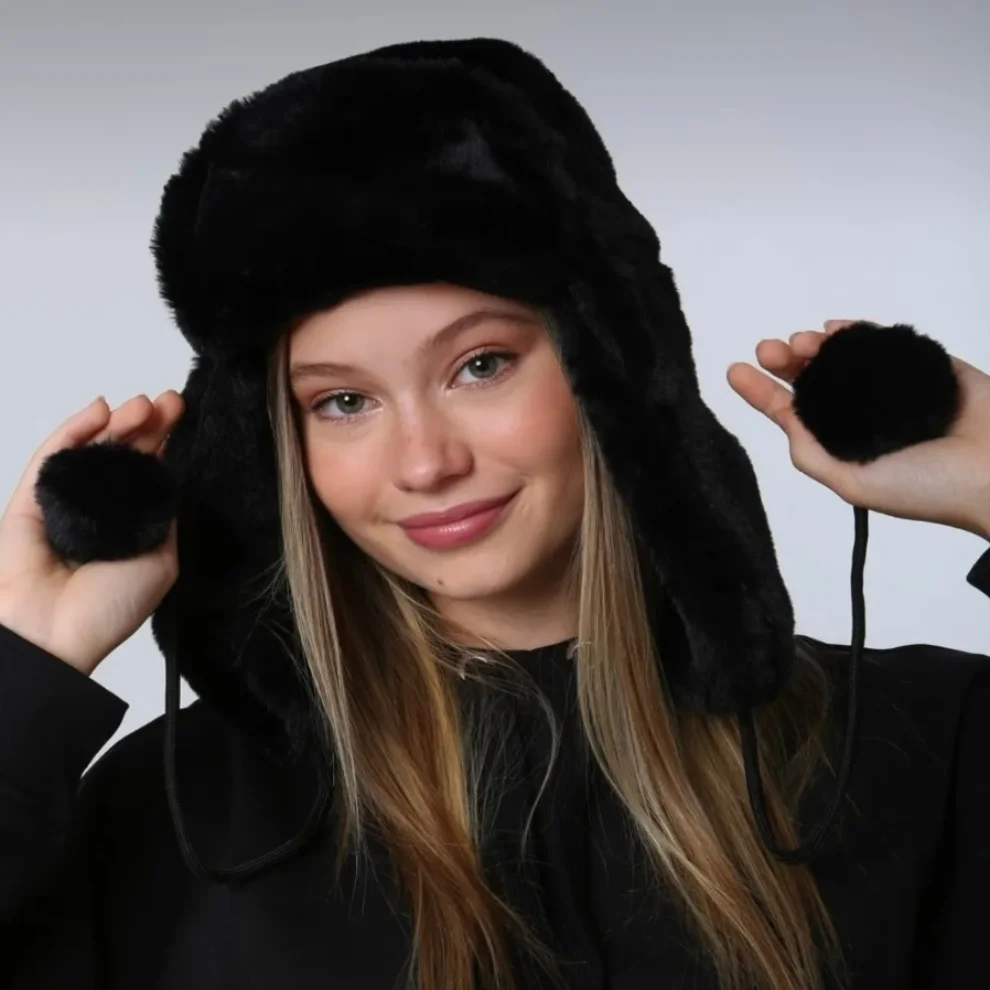 Beanie Fun - Kürklü Kulaklıklı Peluş Şapka Bere