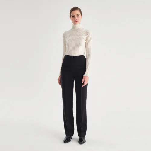 House of IKA - Tencel Straight-leg Pants