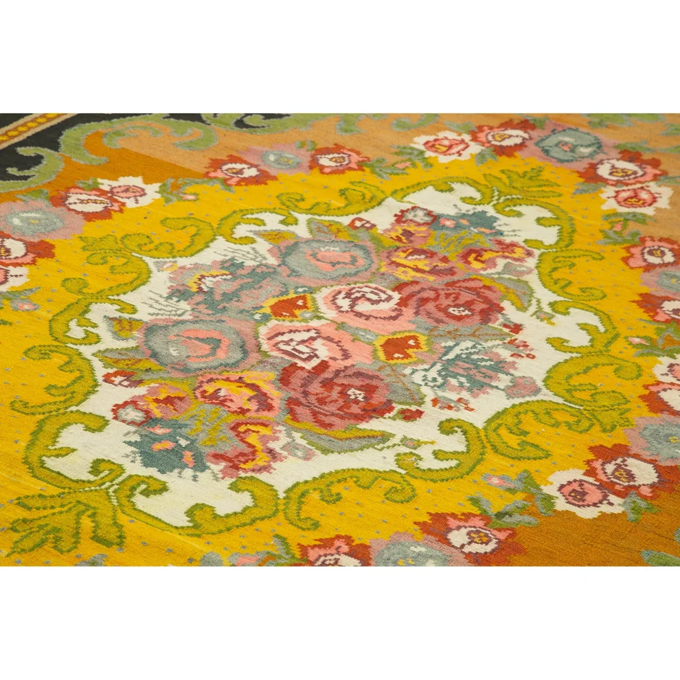 Rug N Carpet - Daisy Handmade Vintage Rug 208x 330cm