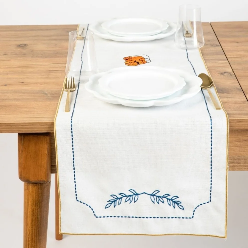 Well Studio Store - Bodrum Collection Linen Runner