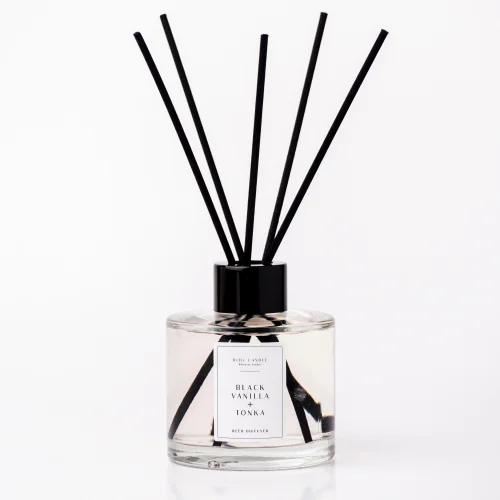 DeDe Candle & Body - Black Vanilla + Tonka Diffuser