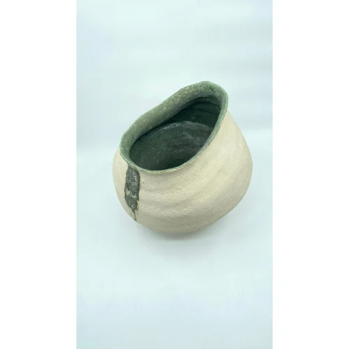 Abrahamm Creative Studio - Pram Mold Vase