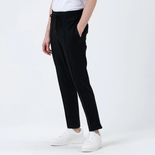 Tbasic - Pleated Jogger