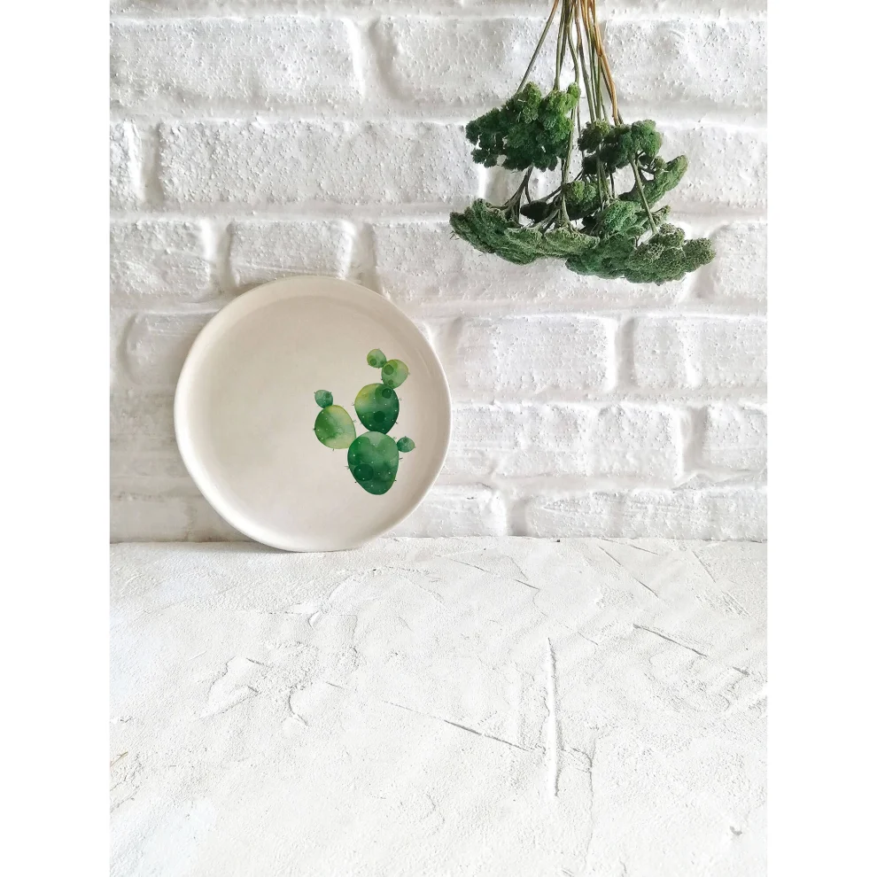 Fusska Handmade Ceramics - Cactus Plate - Il