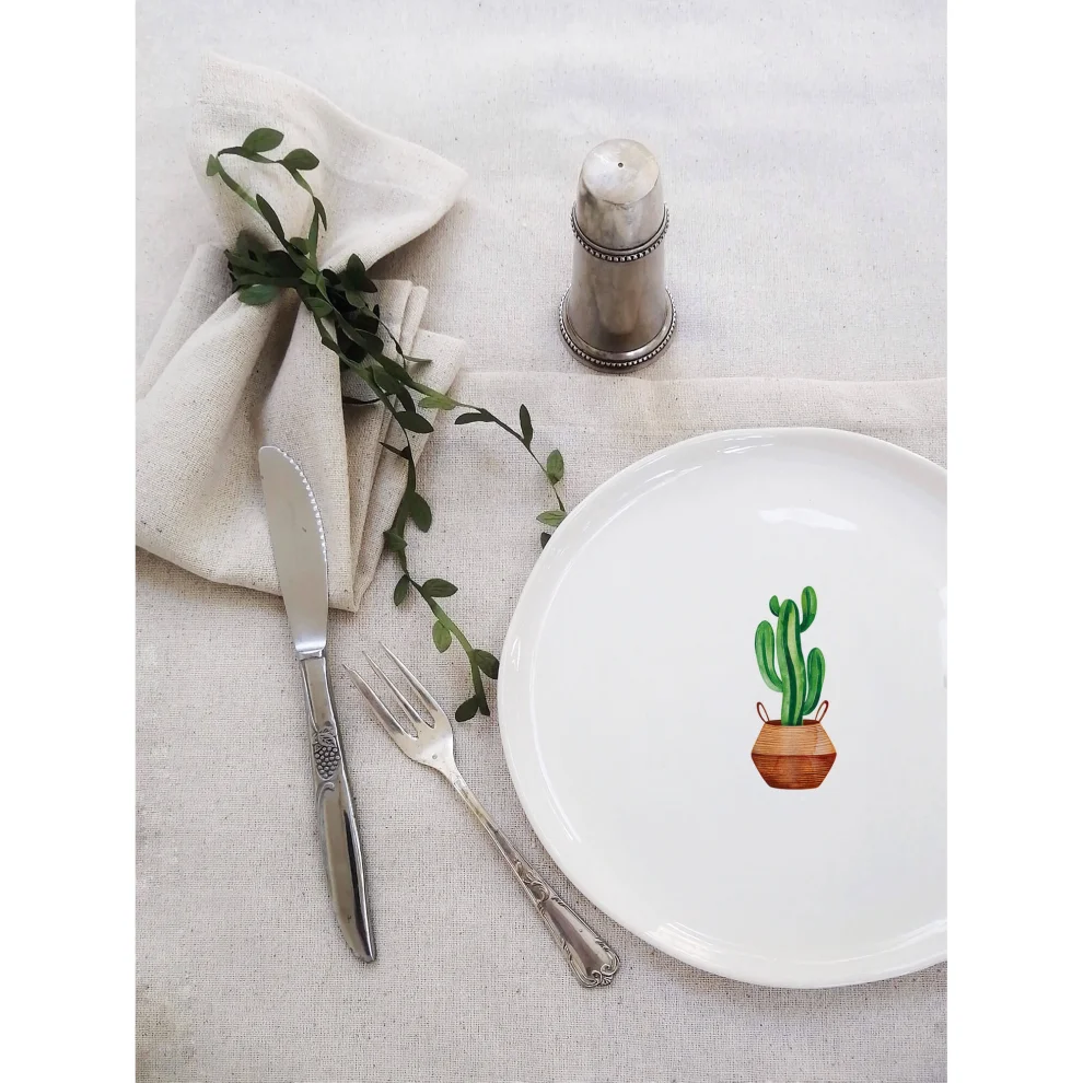 Fusska Handmade Ceramics - Cactus Plate - Ill