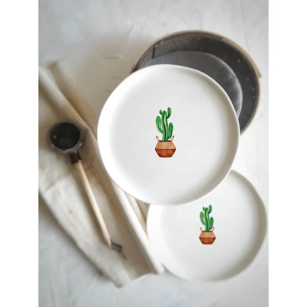 Fusska Handmade Ceramics - Cactus Plate - Ill