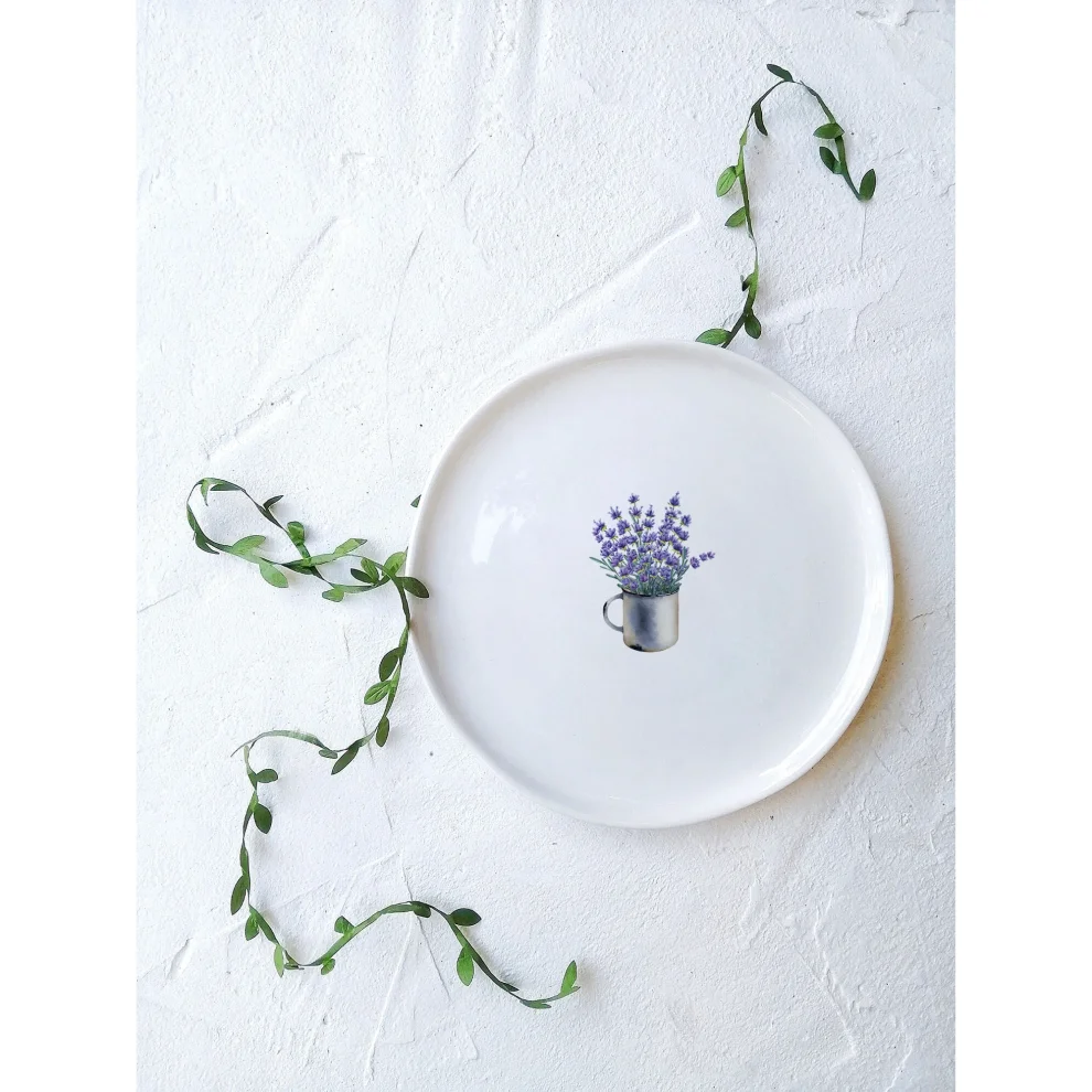 Fusska Handmade Ceramics - Lavender Plate - V