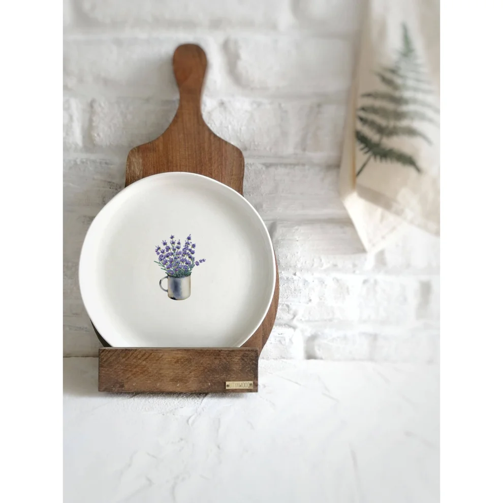 Fusska Handmade Ceramics - Lavender Plate - V