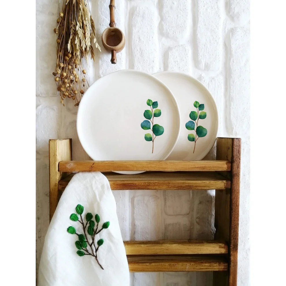 Fusska Handmade Ceramics - Leaf Plate